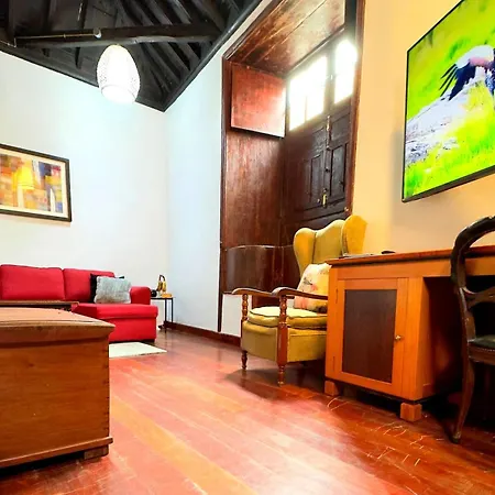 Traditional Full House - Gara & Chico Holiday home *