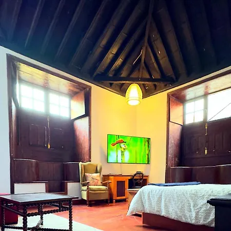 Traditional Full House - Gara & Chico Holiday home